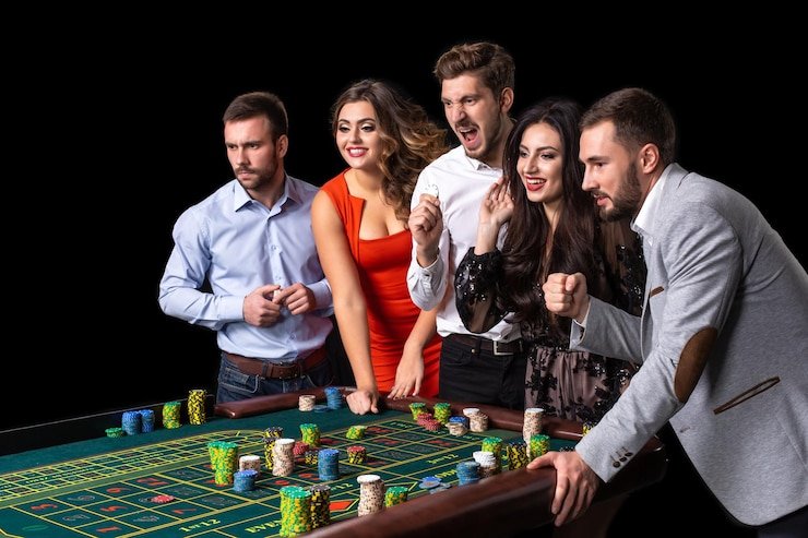 Live roulette table on bearfish mobile app showing betting layout and dealer stream